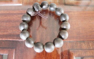 南通琦虎红木工艺品厂 专注红木雕刻手佛珠，厂家直销，定制批发